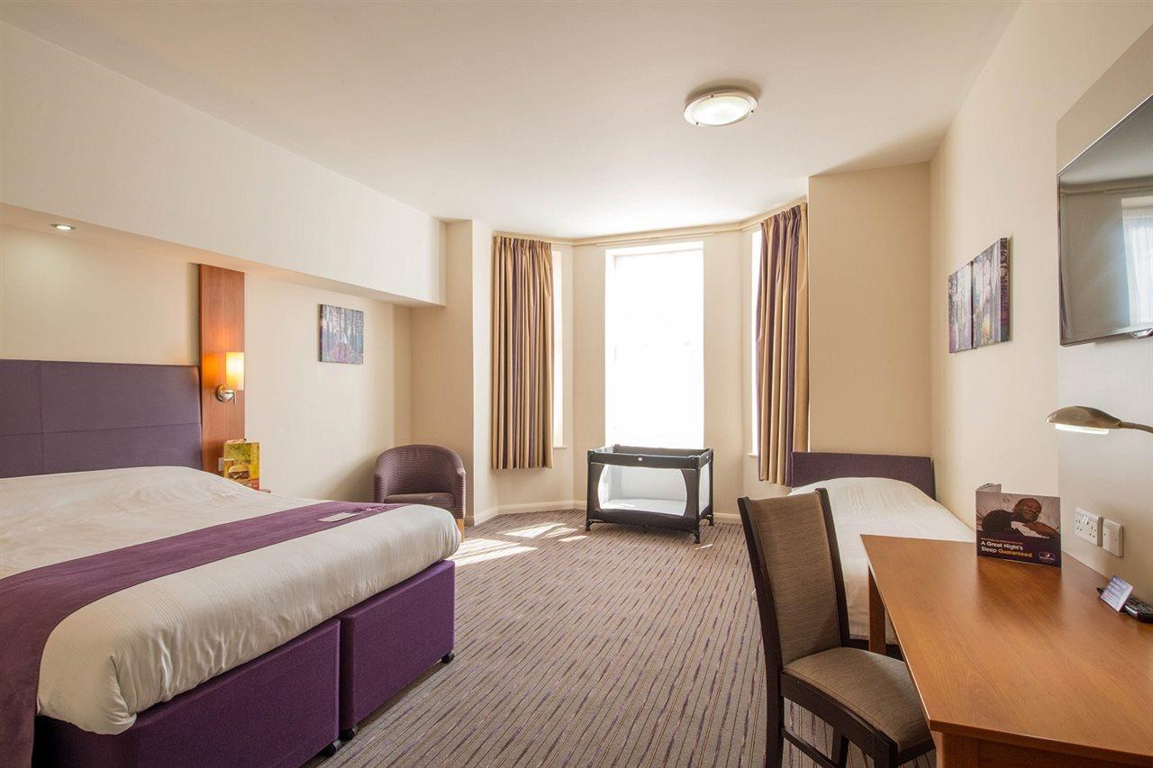 Premier Inn Bournemouth East Exterior photo