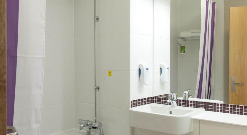 Premier Inn Bournemouth East Room photo