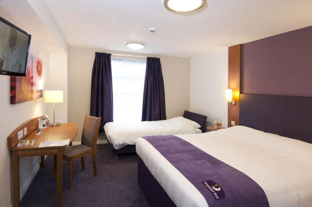 Premier Inn Bournemouth East Room photo