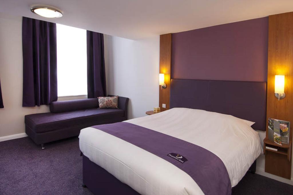 Premier Inn Bournemouth East Exterior photo