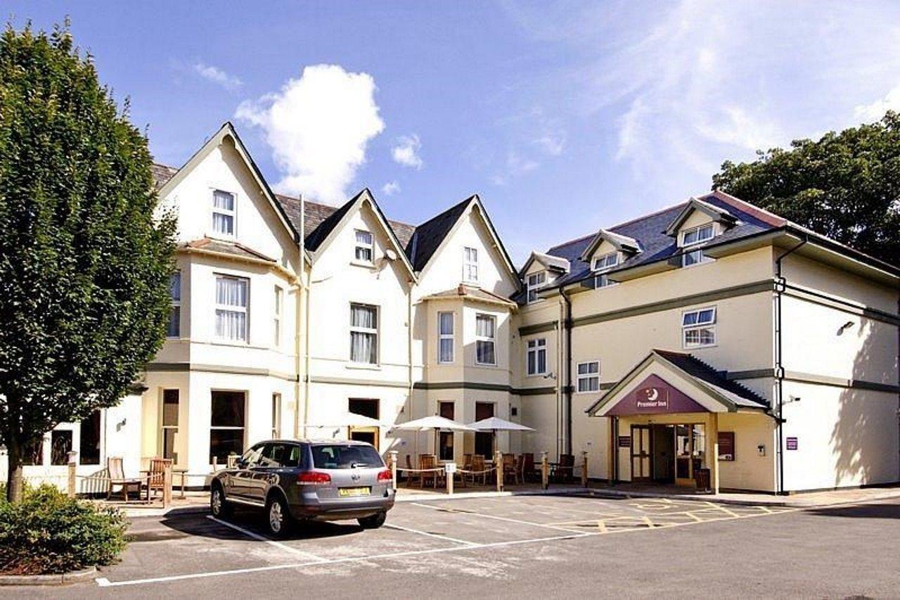 Premier Inn Bournemouth East Exterior photo