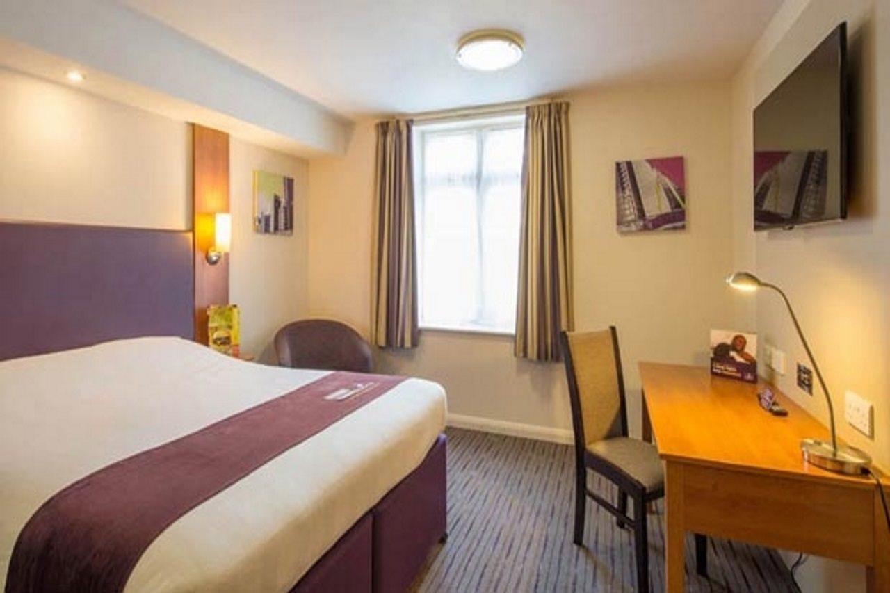 Premier Inn Bournemouth East Exterior photo
